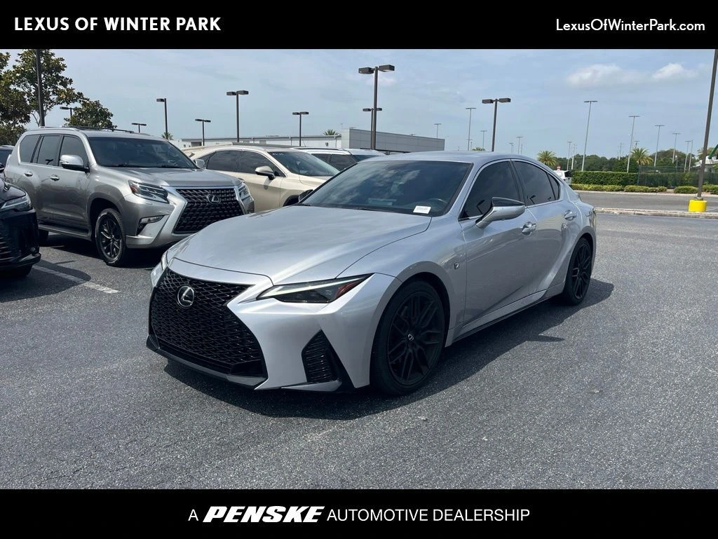 2023 Lexus IS