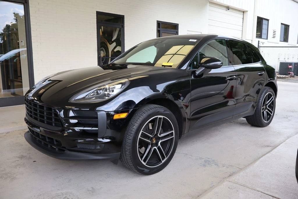 2019 Porsche Macan -'s photo