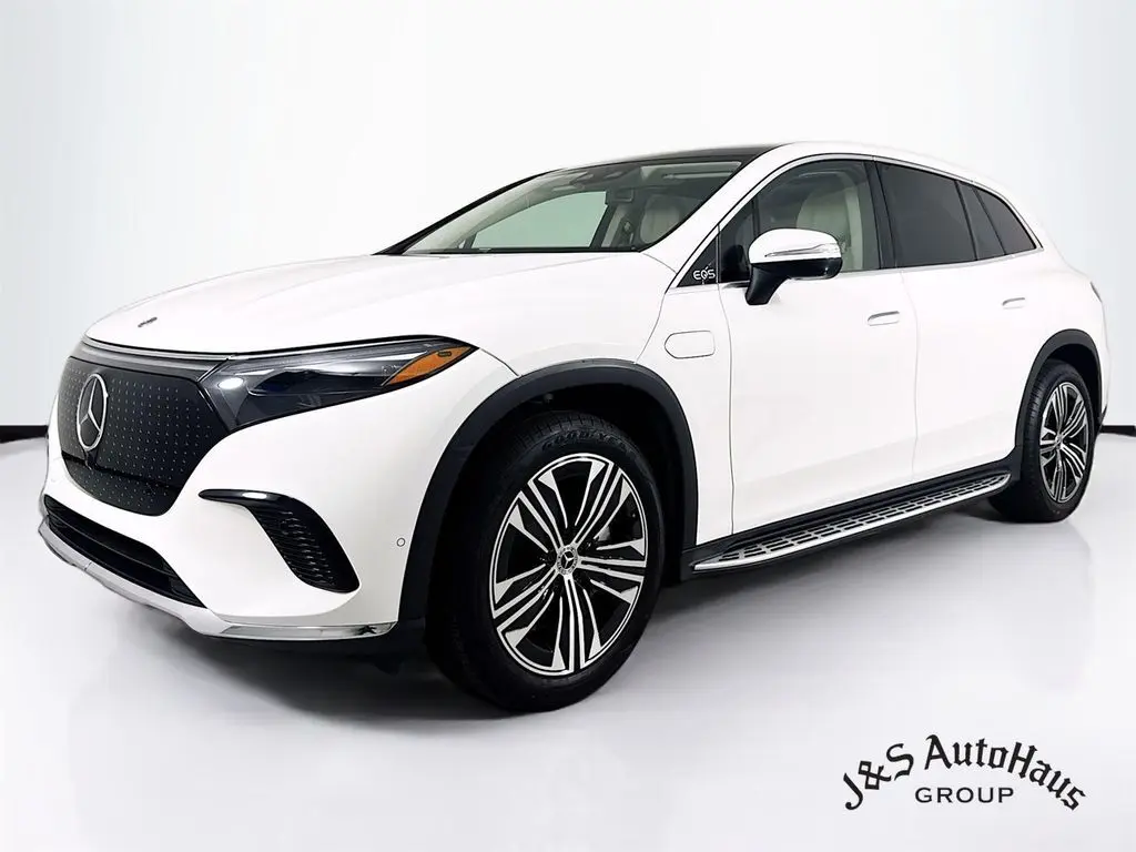 2023 Mercedes Benz EQS SUV 450 photo 2