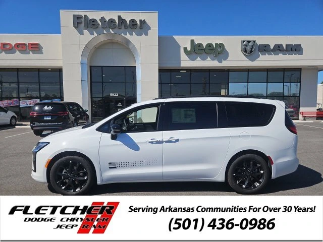 2027 Chrysler Pacifica Select