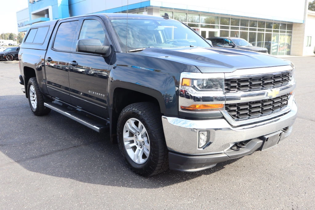 Used 2018 Chevrolet Silverado 1500 LT with VIN 3GCUKREC0JG406408 for sale in Randolph, OH