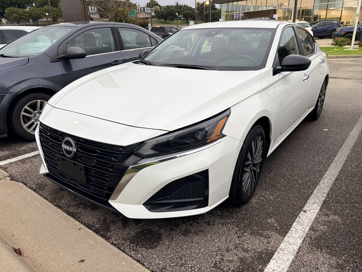2025 Nissan Altima SV