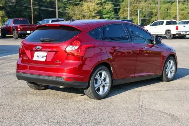 2014 Ford Focus SE photo 3