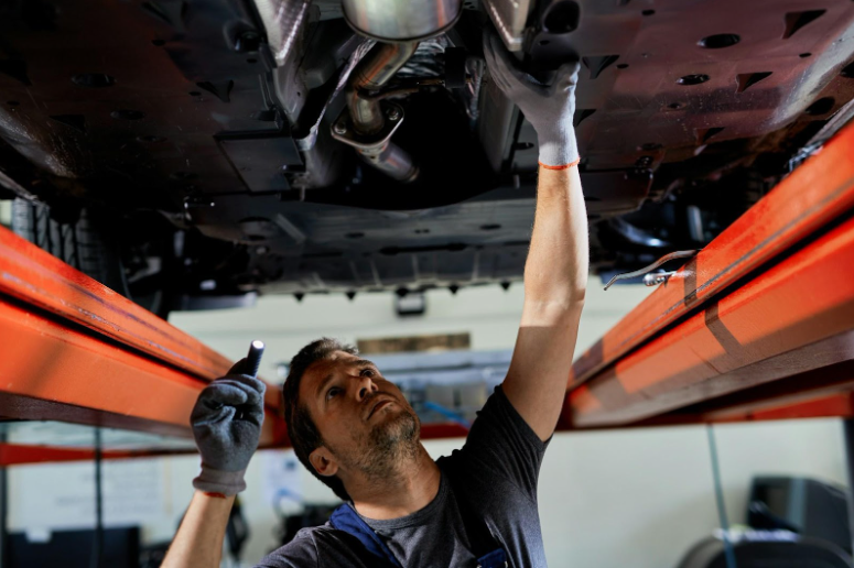 Fix Power Steering Fluid Leaks in Dodge Cars