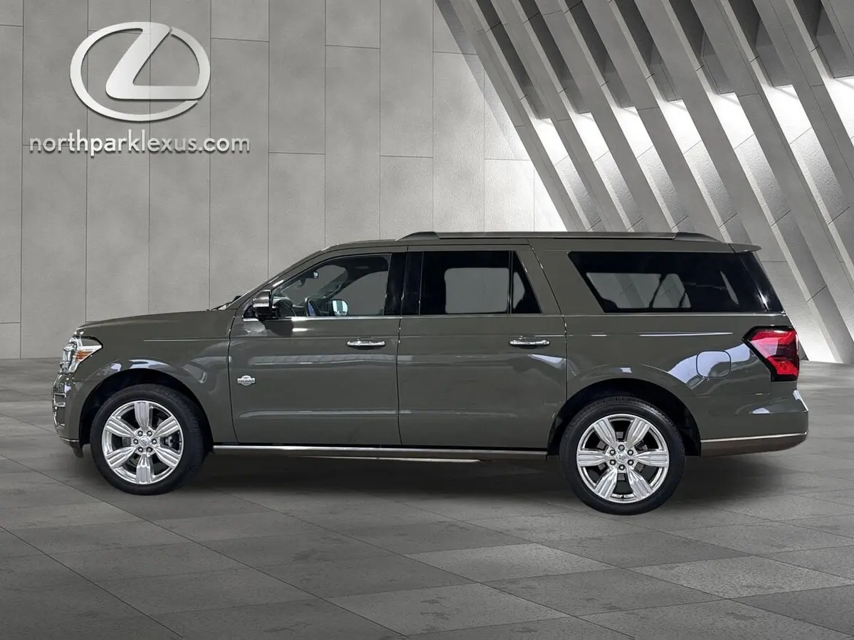 2024 Ford Expedition King Ranch's photo