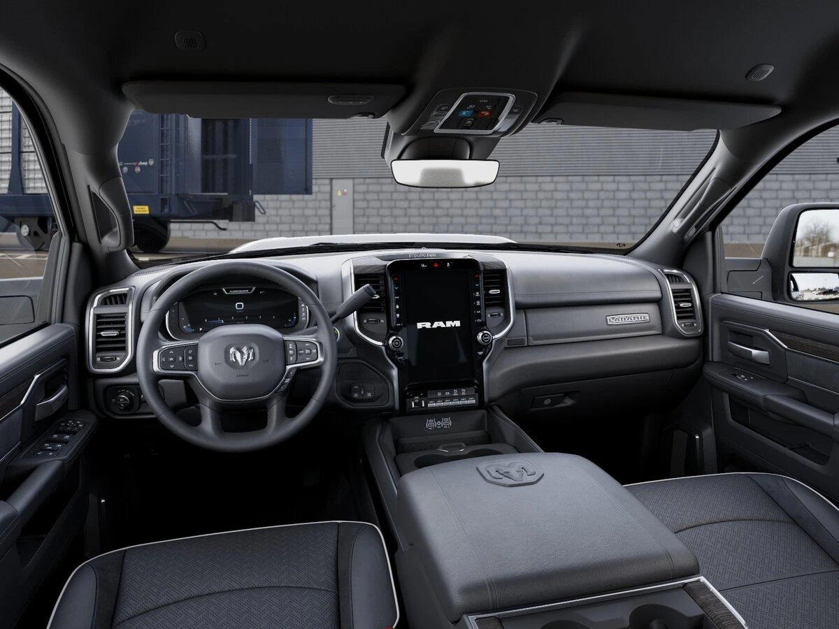 2026 RAM 2500 Laramie - Photo 14