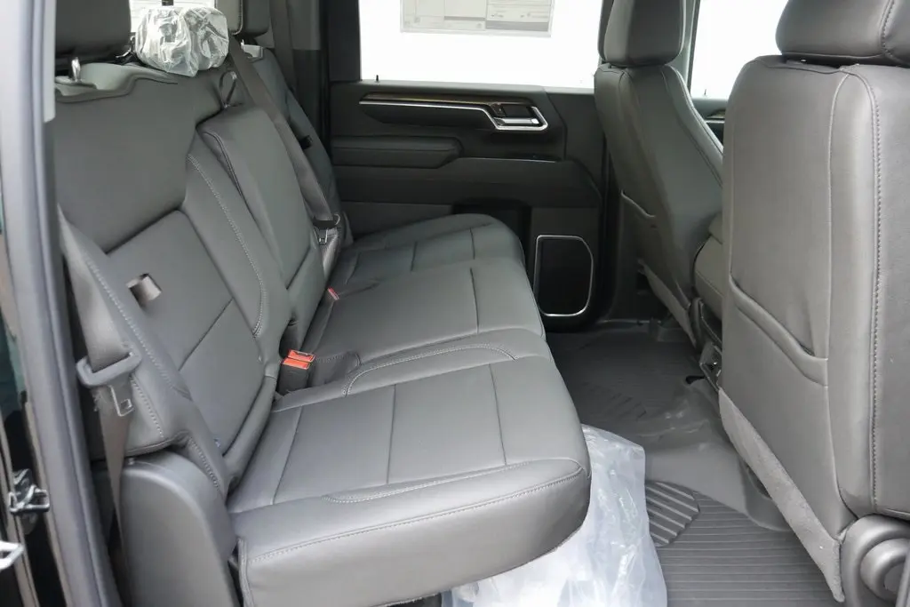 2026 Chevrolet Silverado LT photo 24