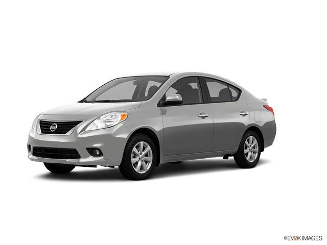 2013 Nissan Versa's photo