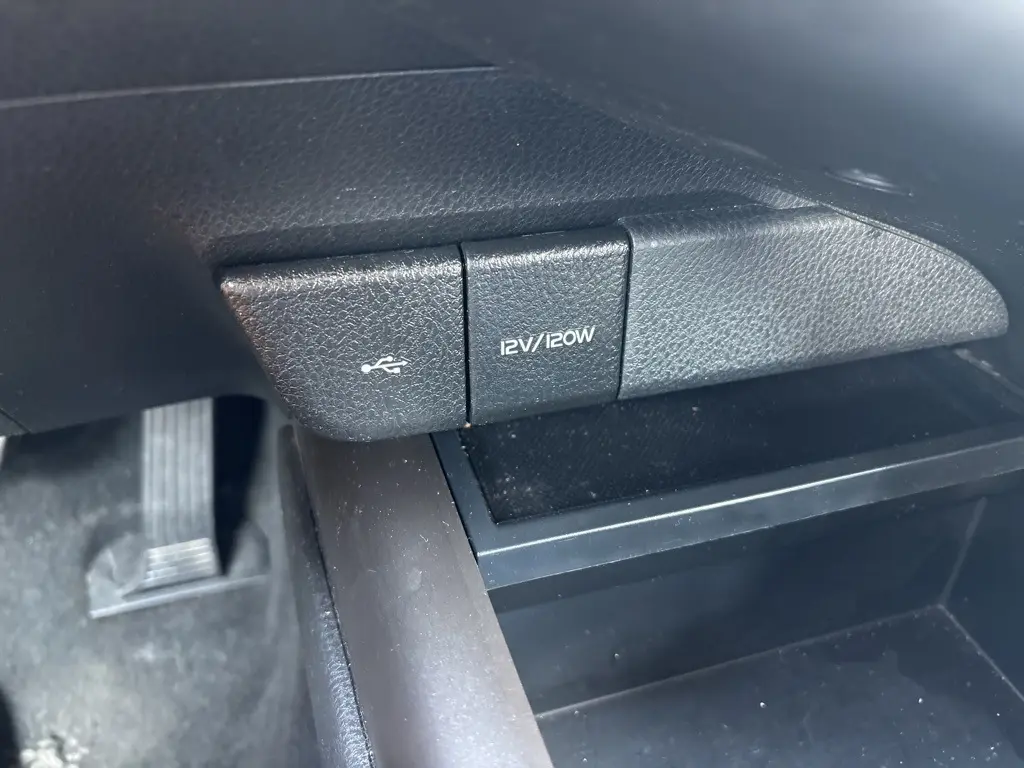 2023 Toyota Camry SE photo 15
