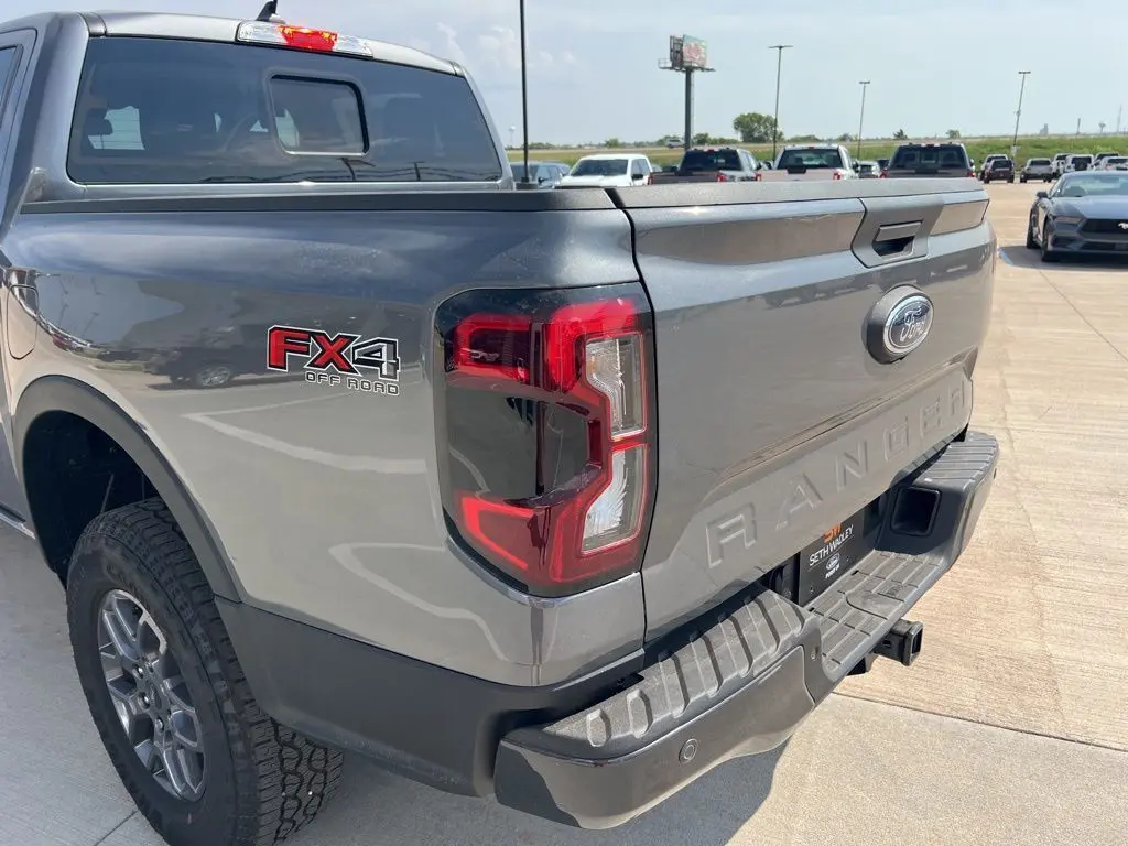 2025 Ford Ranger XLT photo 3
