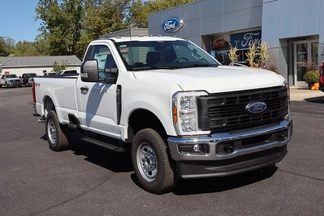 2026 Ford F-350 photo 2