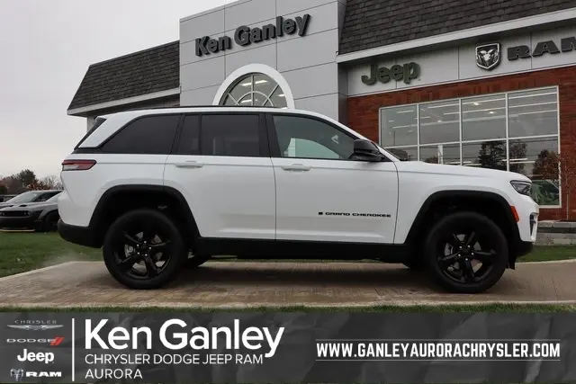 2025 Jeep Grand Cherokee Altitude's photo