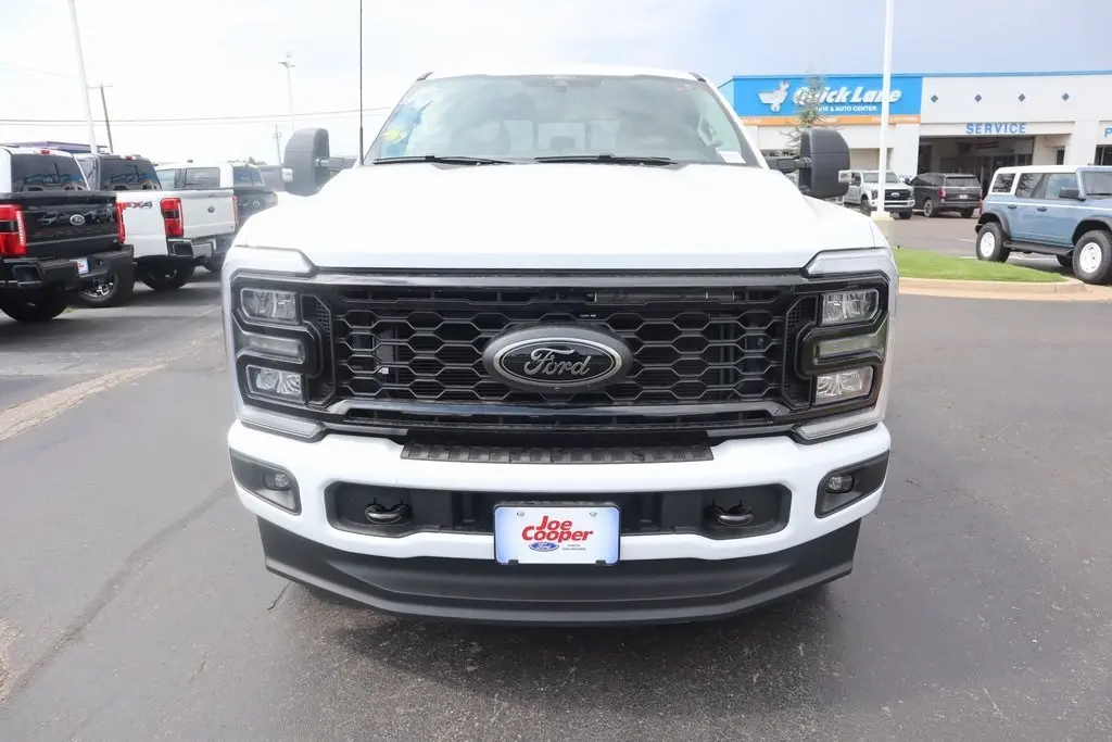 2026 Ford F-250 XLT photo 10