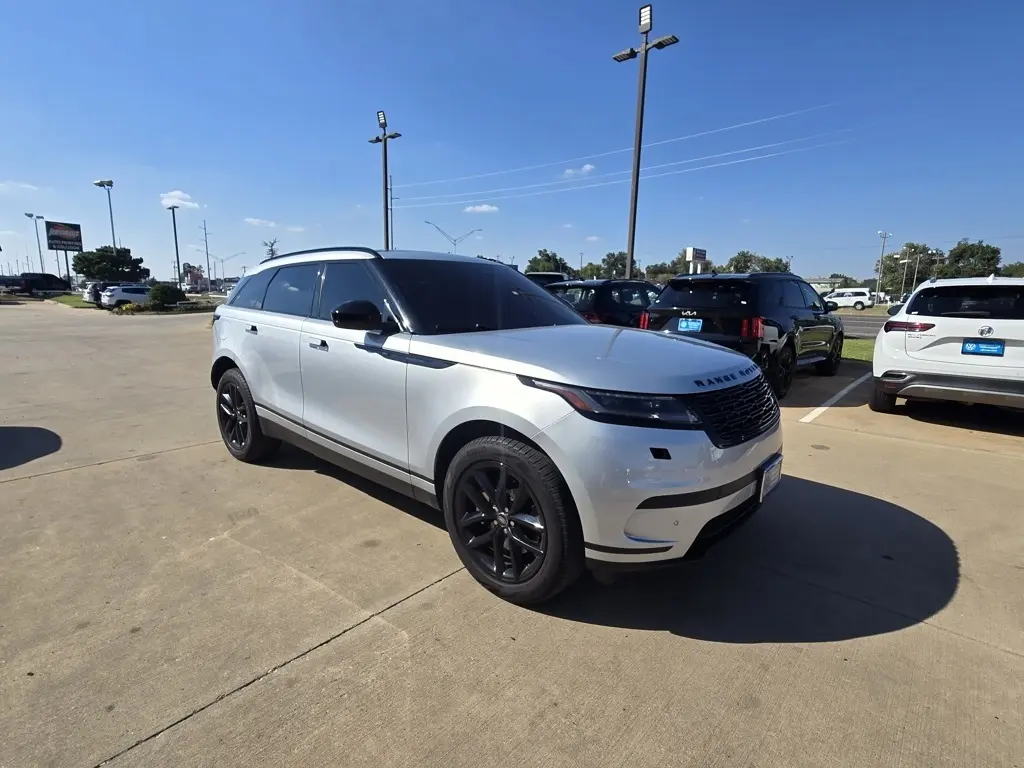 2024 Land Rover Range Rover Velar S photo 2