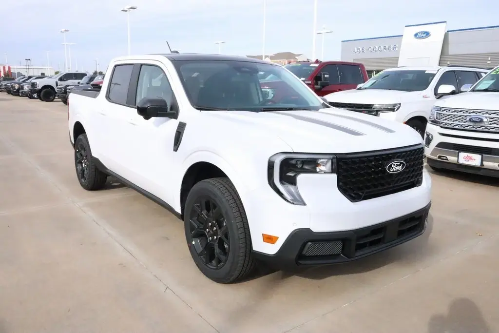 2025 Ford Maverick Lariat's photo