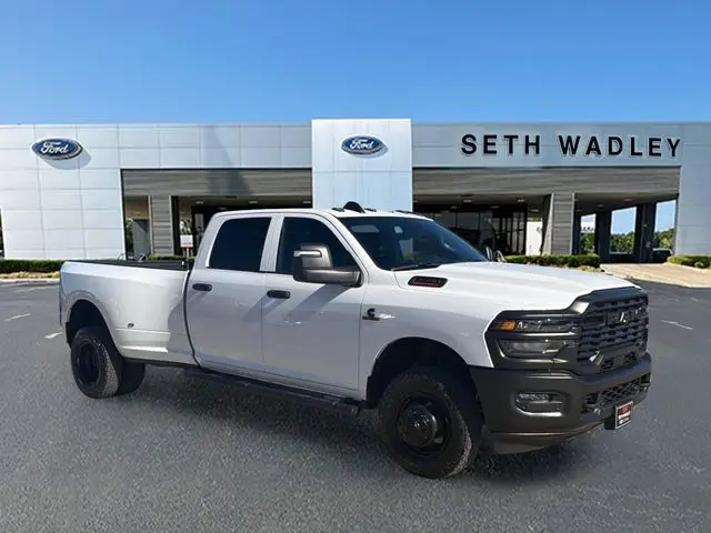 2025 RAM Ram 3500 Pickup Tradesman's photo