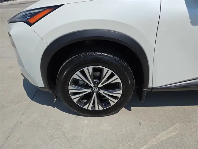 2021 Nissan Rogue SV photo 30