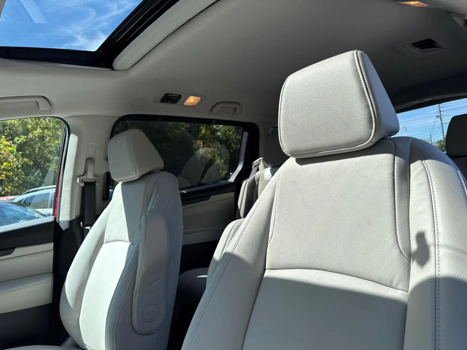 2025 Honda Odyssey EX-L photo 14