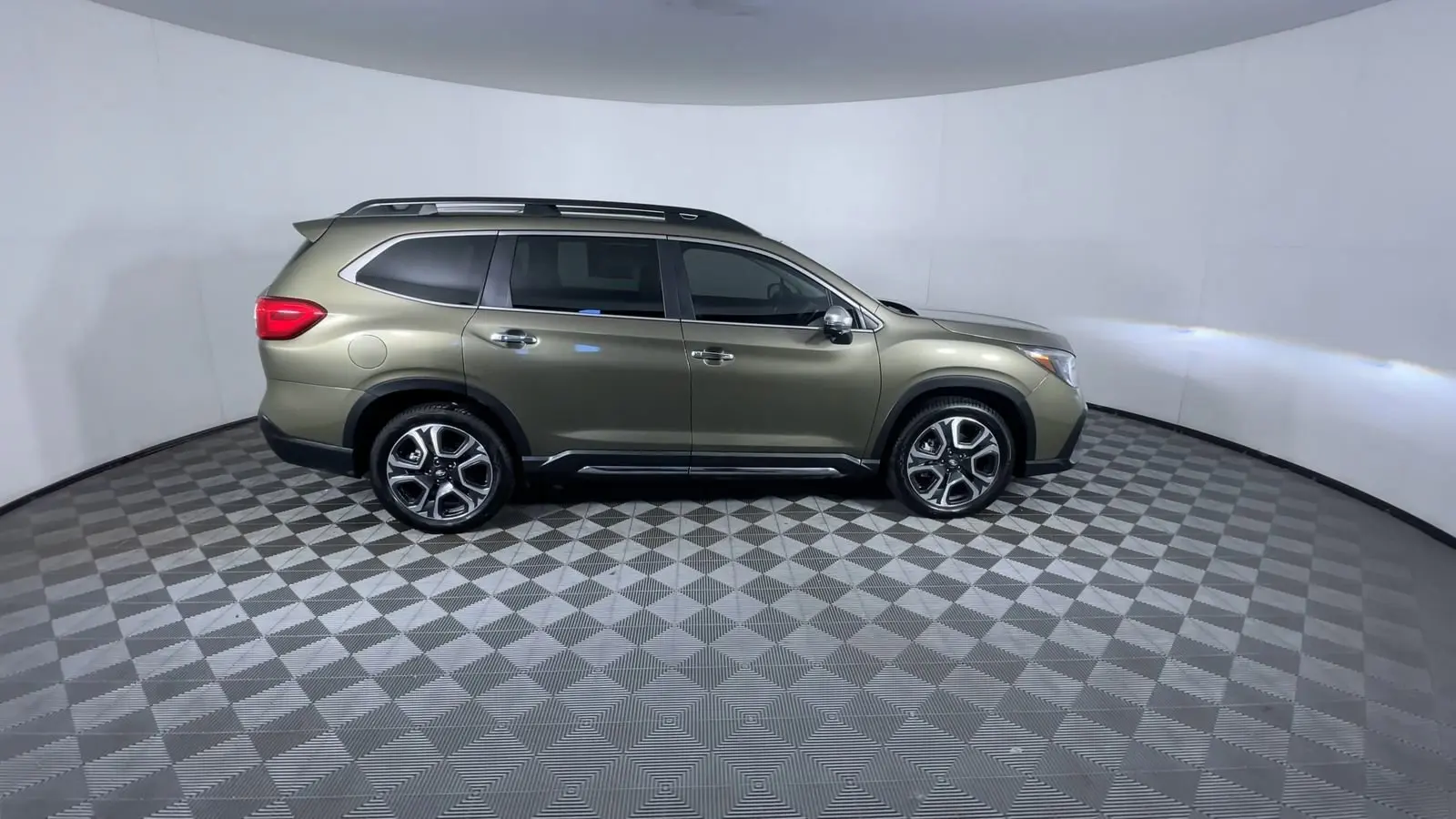 2023 Subaru Ascent Touring photo 9