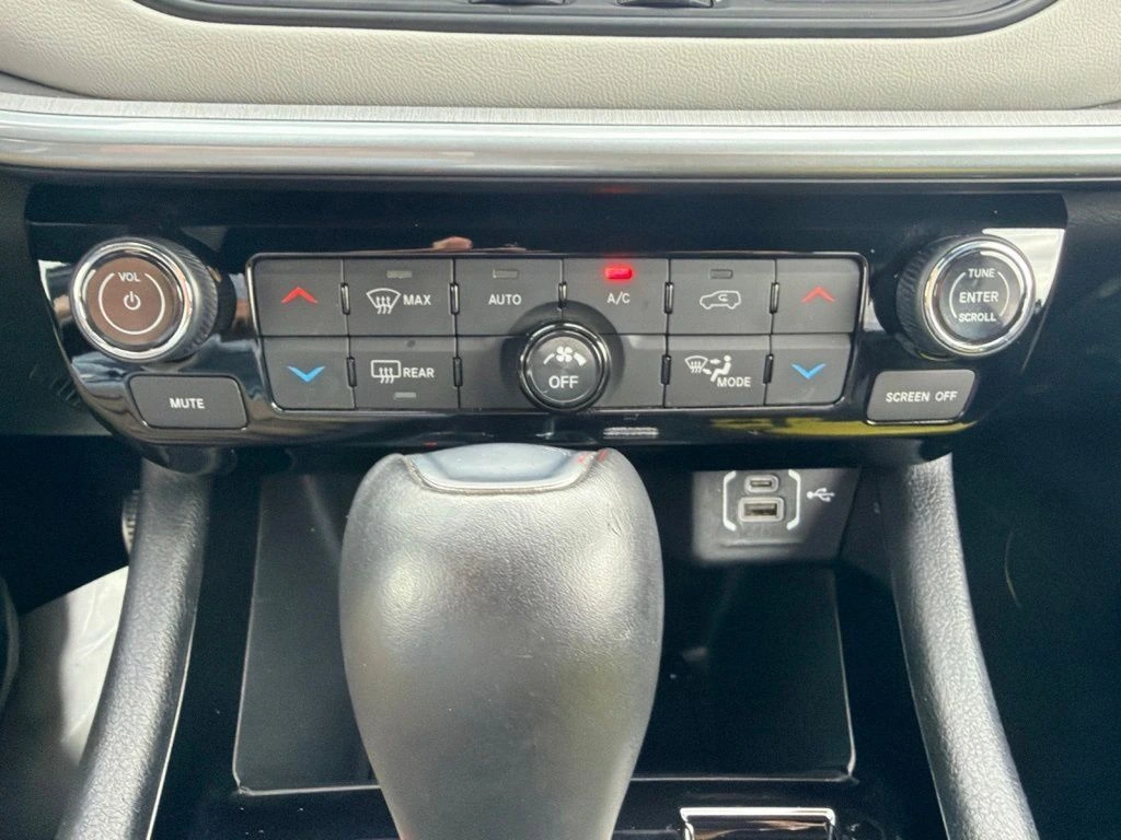 2025 Jeep Compass Limited - Photo 27