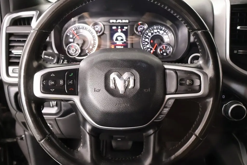 2021 Ram 1500 Big Horn Lone Star photo 3