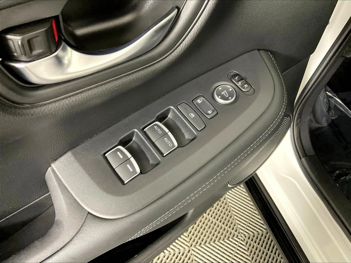 2025 Honda HR-V EX-L - Photo 39