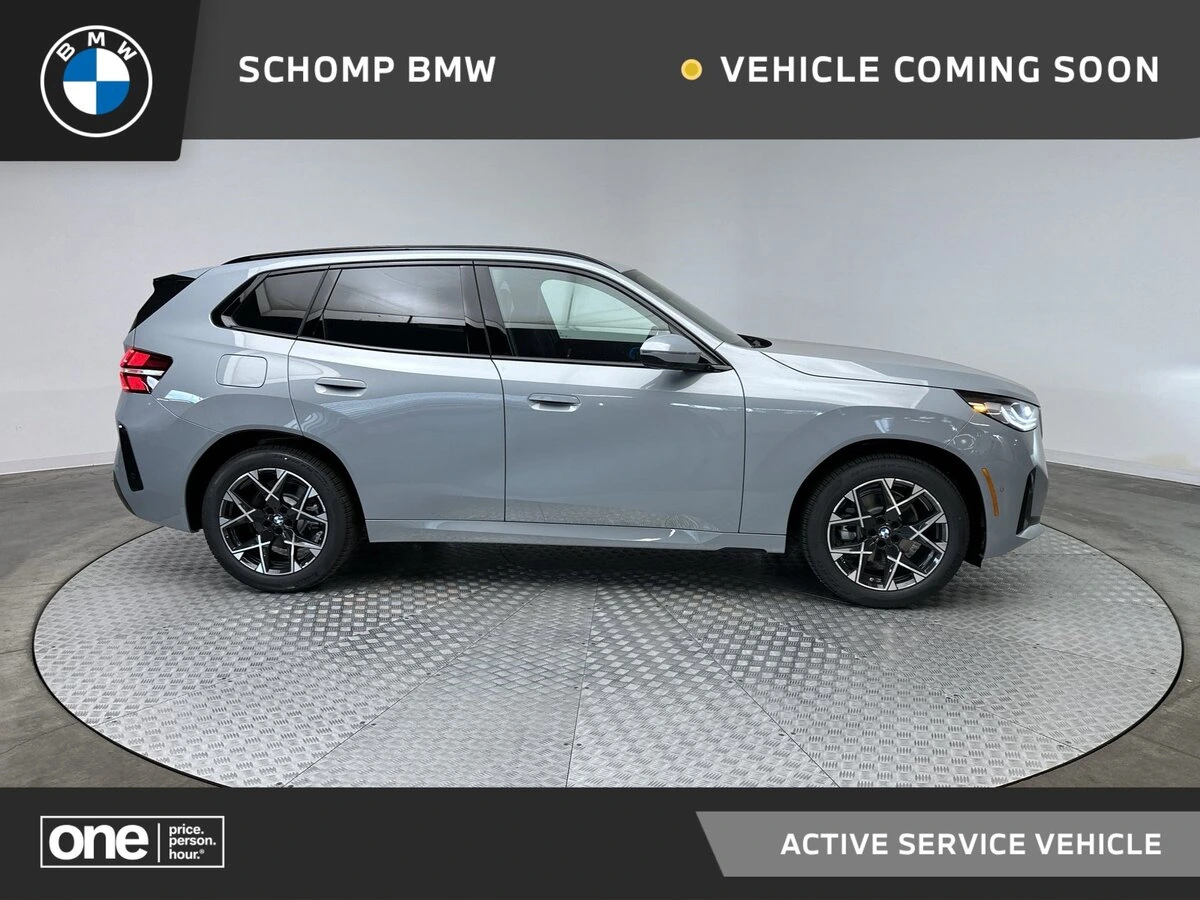 2026 BMW X3 30's photo