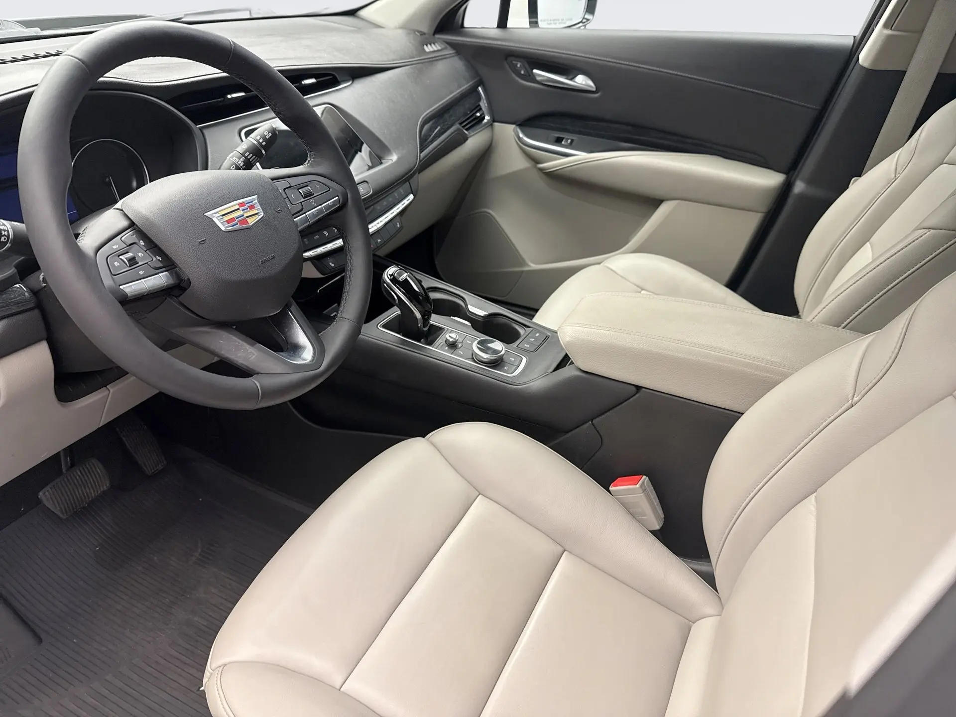 2022 Cadillac XT4 Premium Luxury photo 10