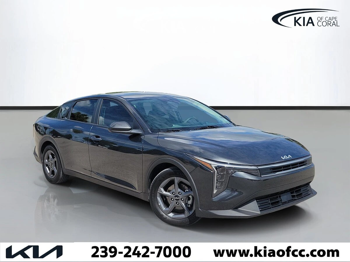 2025 Kia K4 LXS