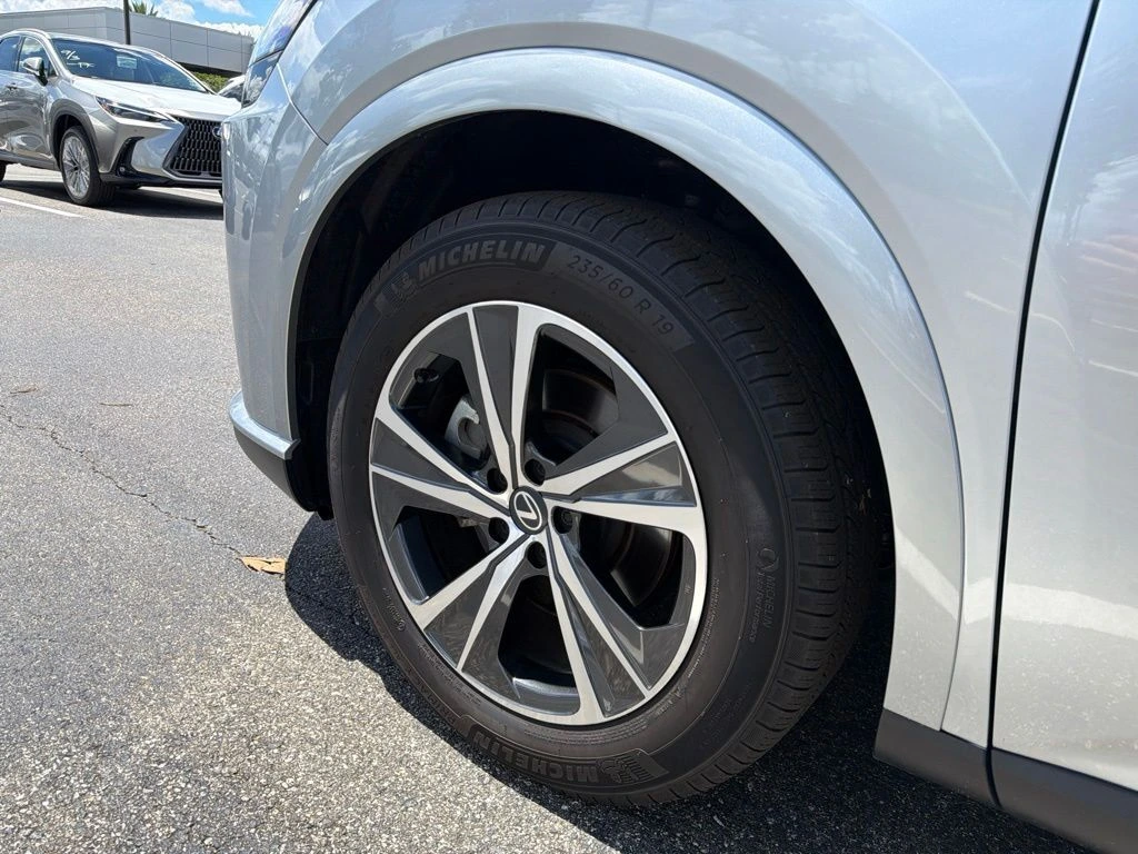 2026 Lexus RX 350 - Photo 9