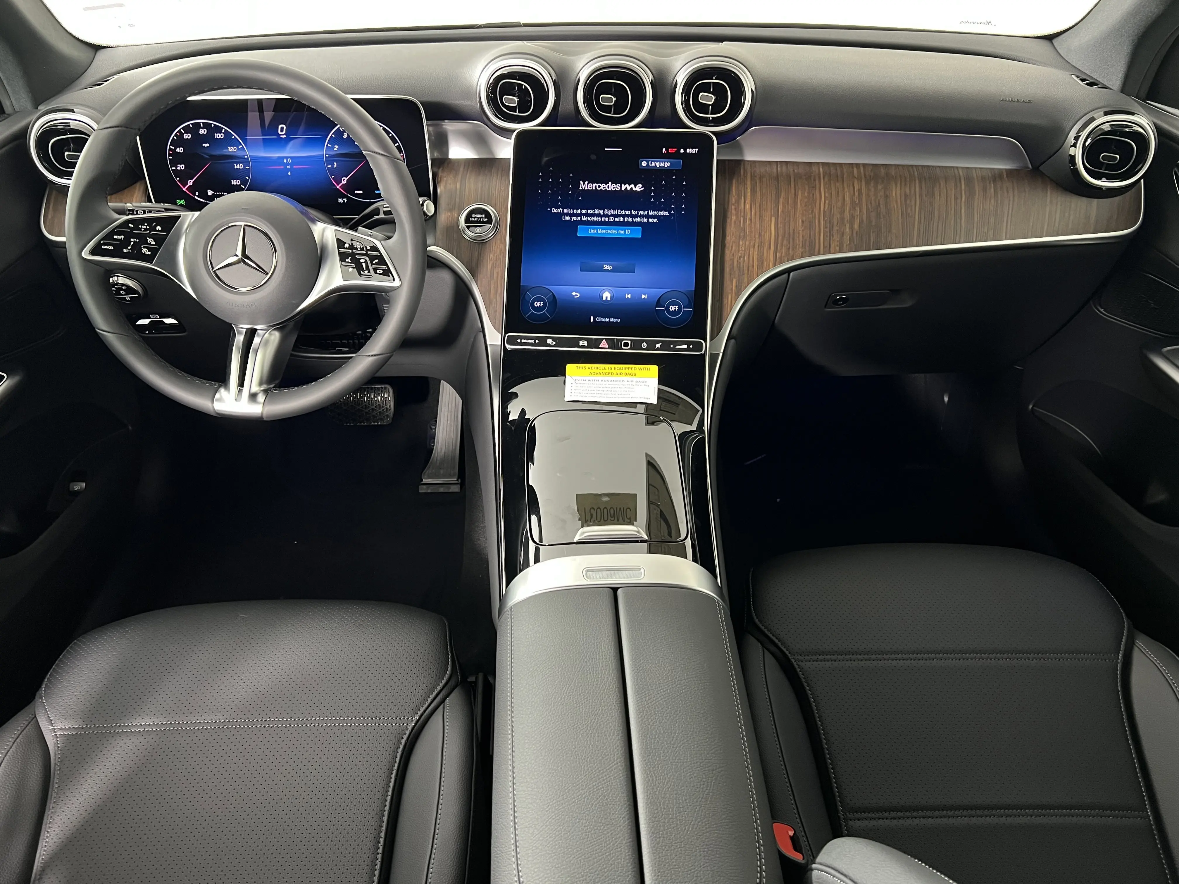 2026 Mercedes Benz GLC 300 4MATIC photo 17