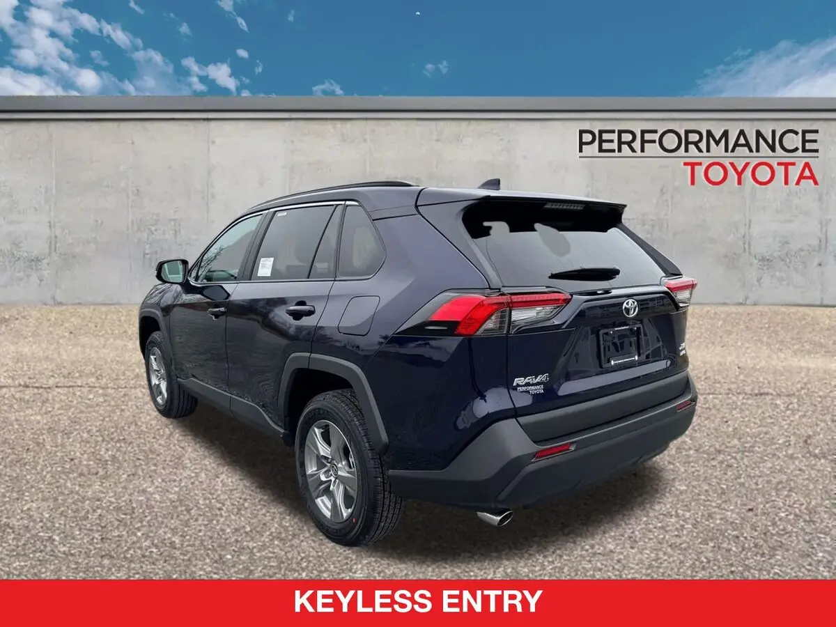 2025 Toyota RAV4 XLE photo 2