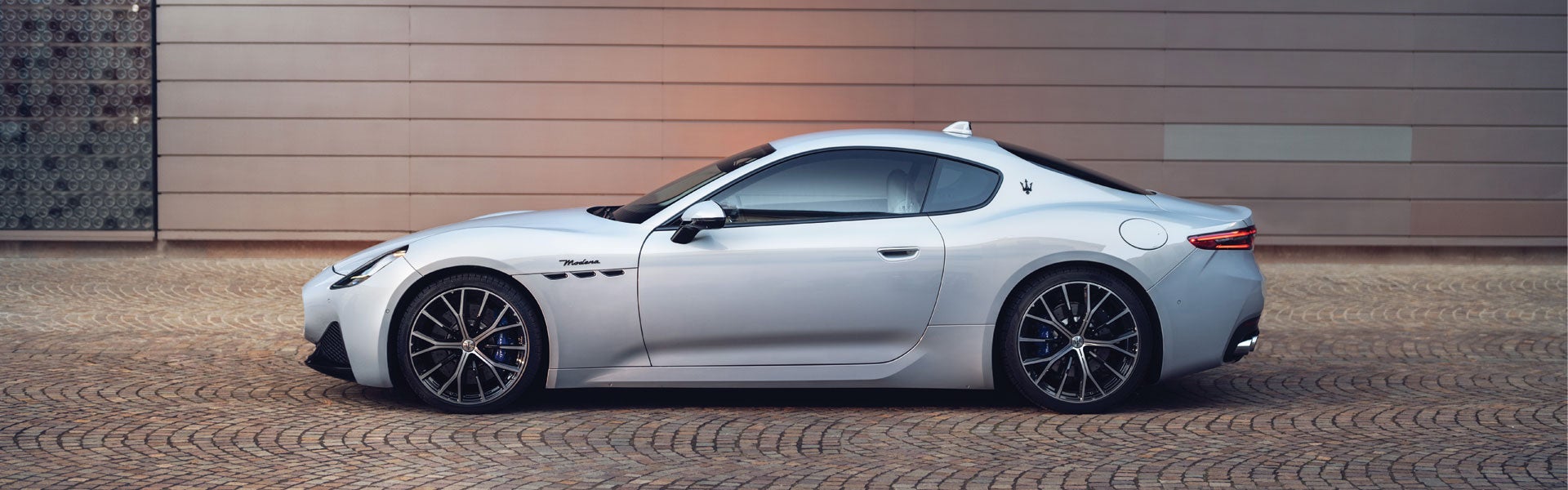 Maserati GranTurismo vs. Porsche 911