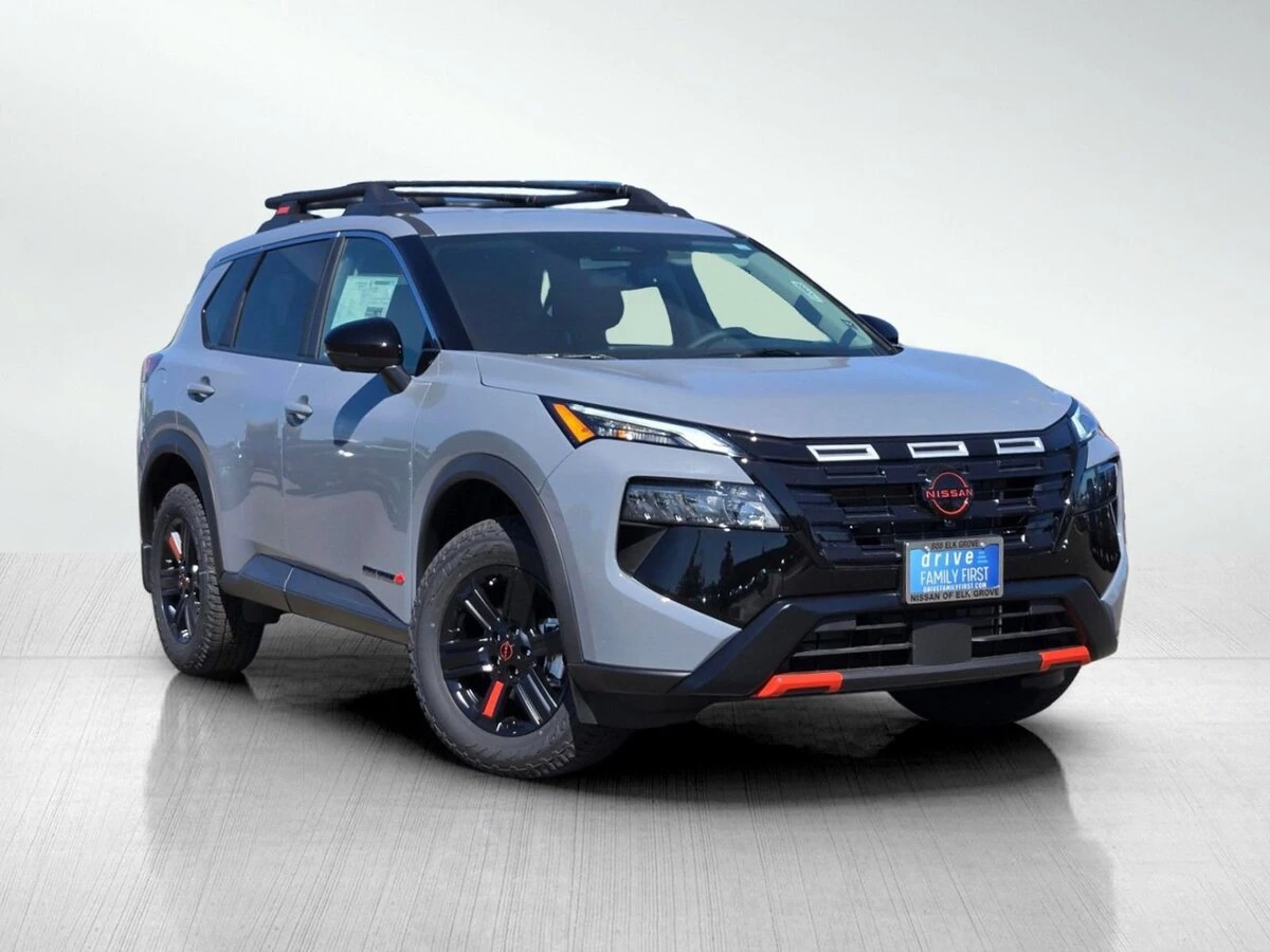 2026 Nissan Rogue Rock Creek AWD's photo