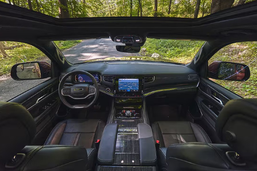 2025 Jeep Wagoneer Interior Cabin Dashboard