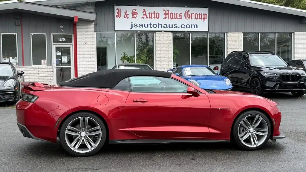 2016 Chevrolet Camaro 2LT photo 2