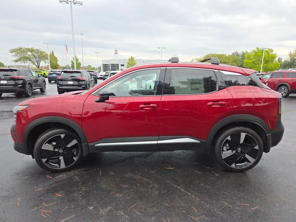 2026 Nissan Kicks SR photo 16