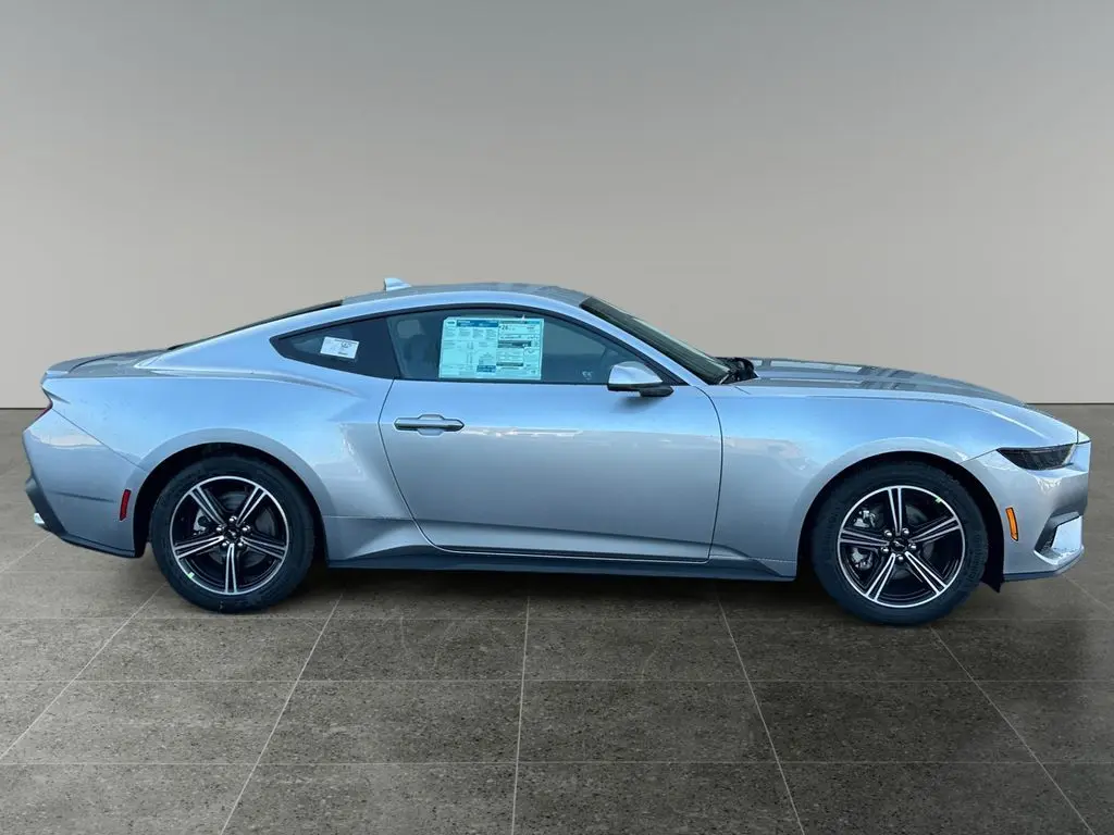 2025 Ford Mustang EcoBoost Premium photo 8