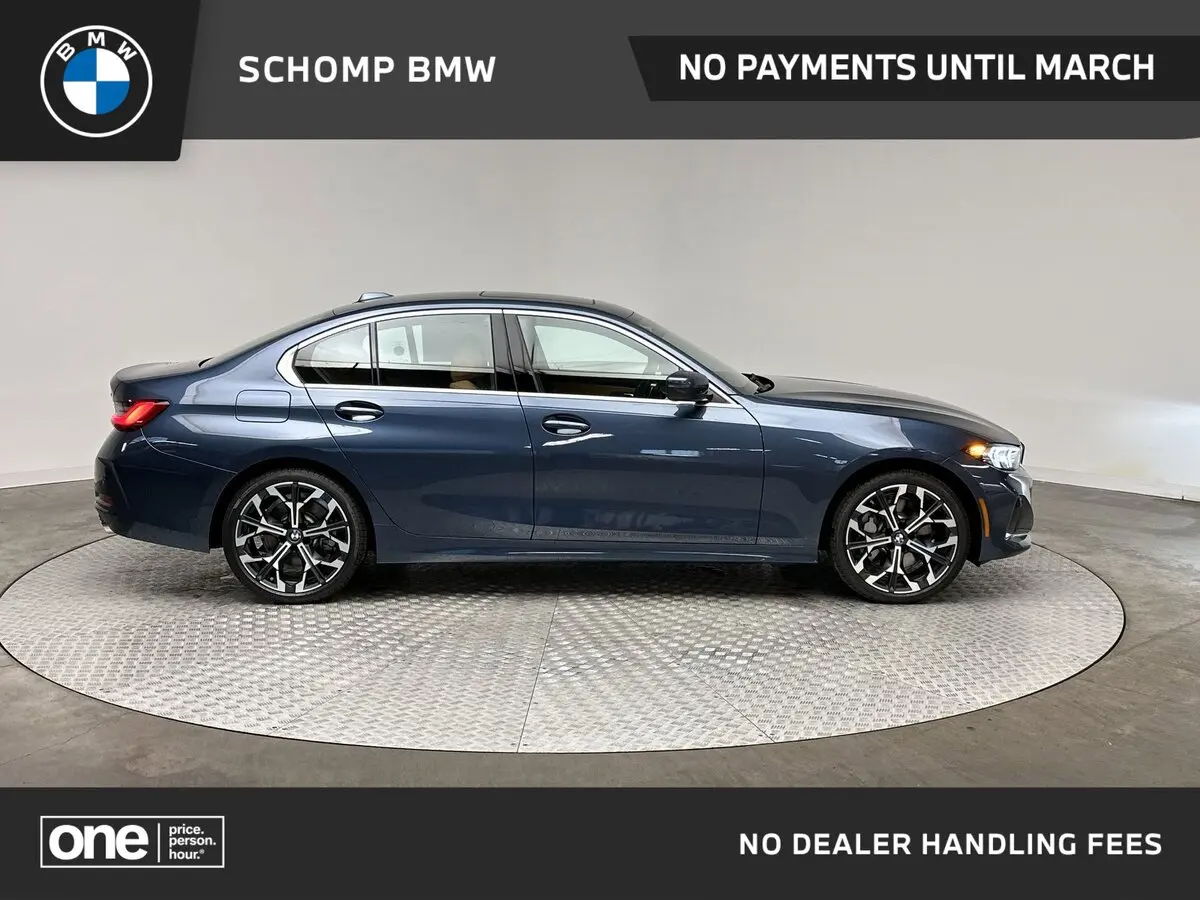 2026 BMW 3 Series 330i's photo