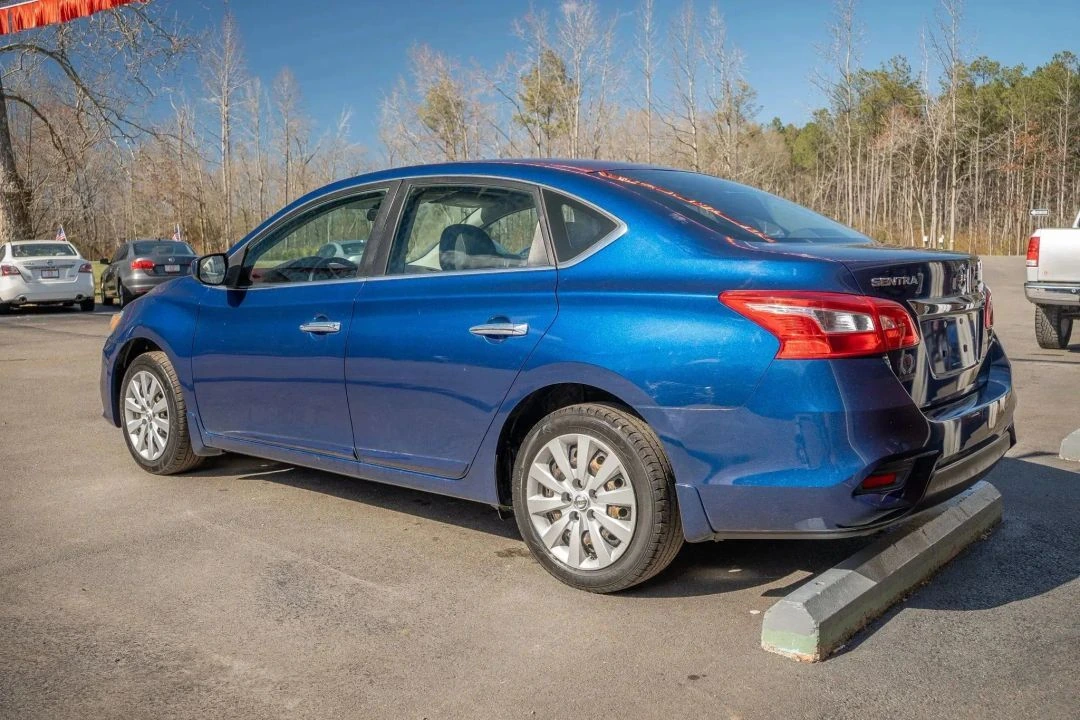 2016 Nissan Sentra S - Photo 9