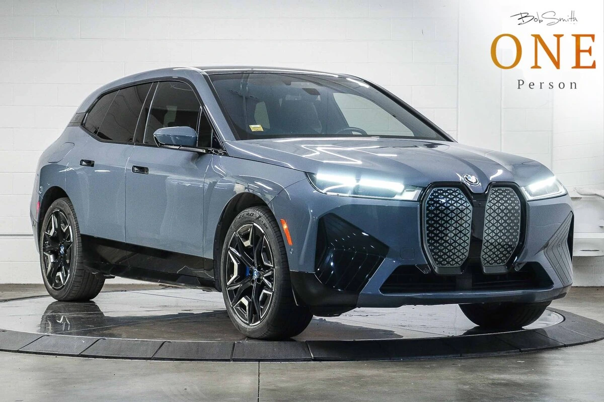 2024 BMW iX
