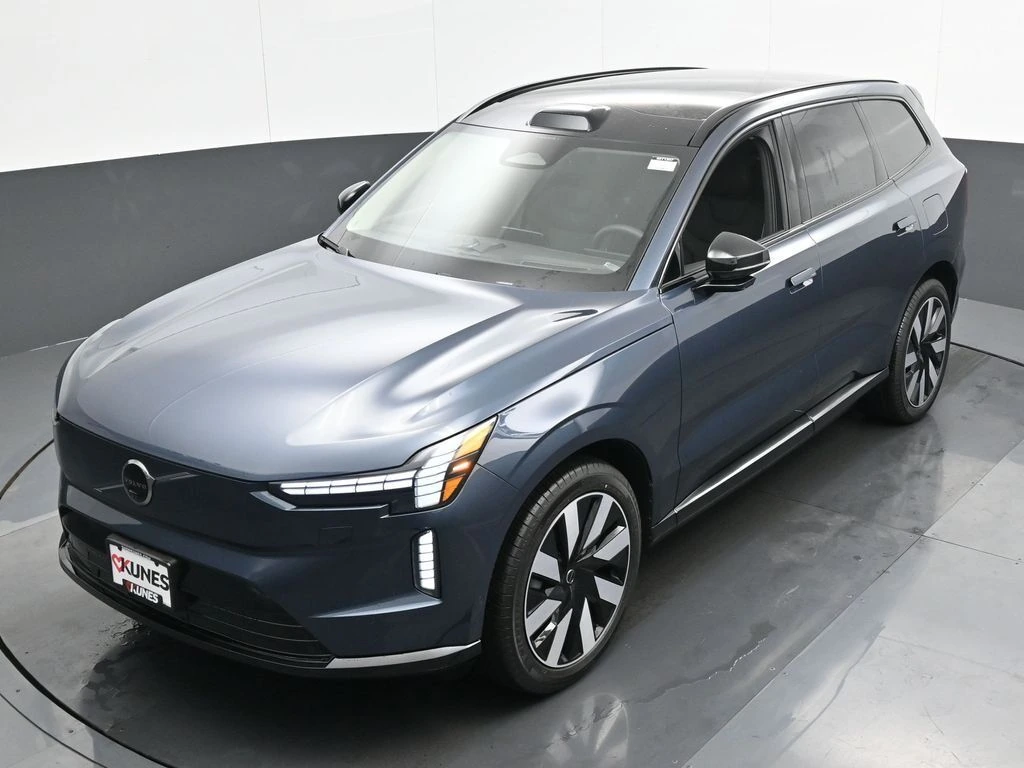 2025 Volvo EX90 Ultra - Photo 28
