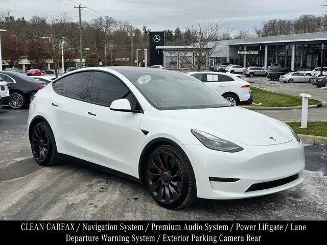 2022 Tesla Model Y Performance's photo
