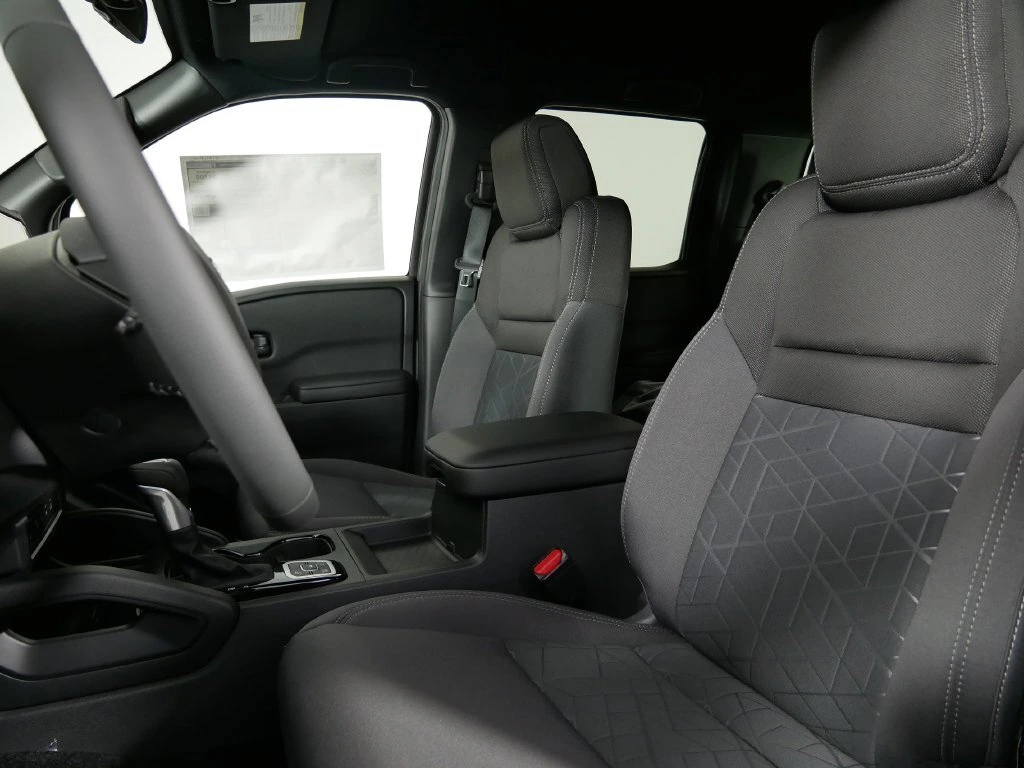 2026 Nissan Frontier SV - Photo 15