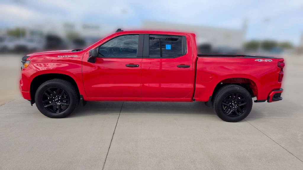 Used 2025 Chevrolet Silverado 1500 Custom with VIN 1GCPKBEK3SZ306512 for sale in Kansas City