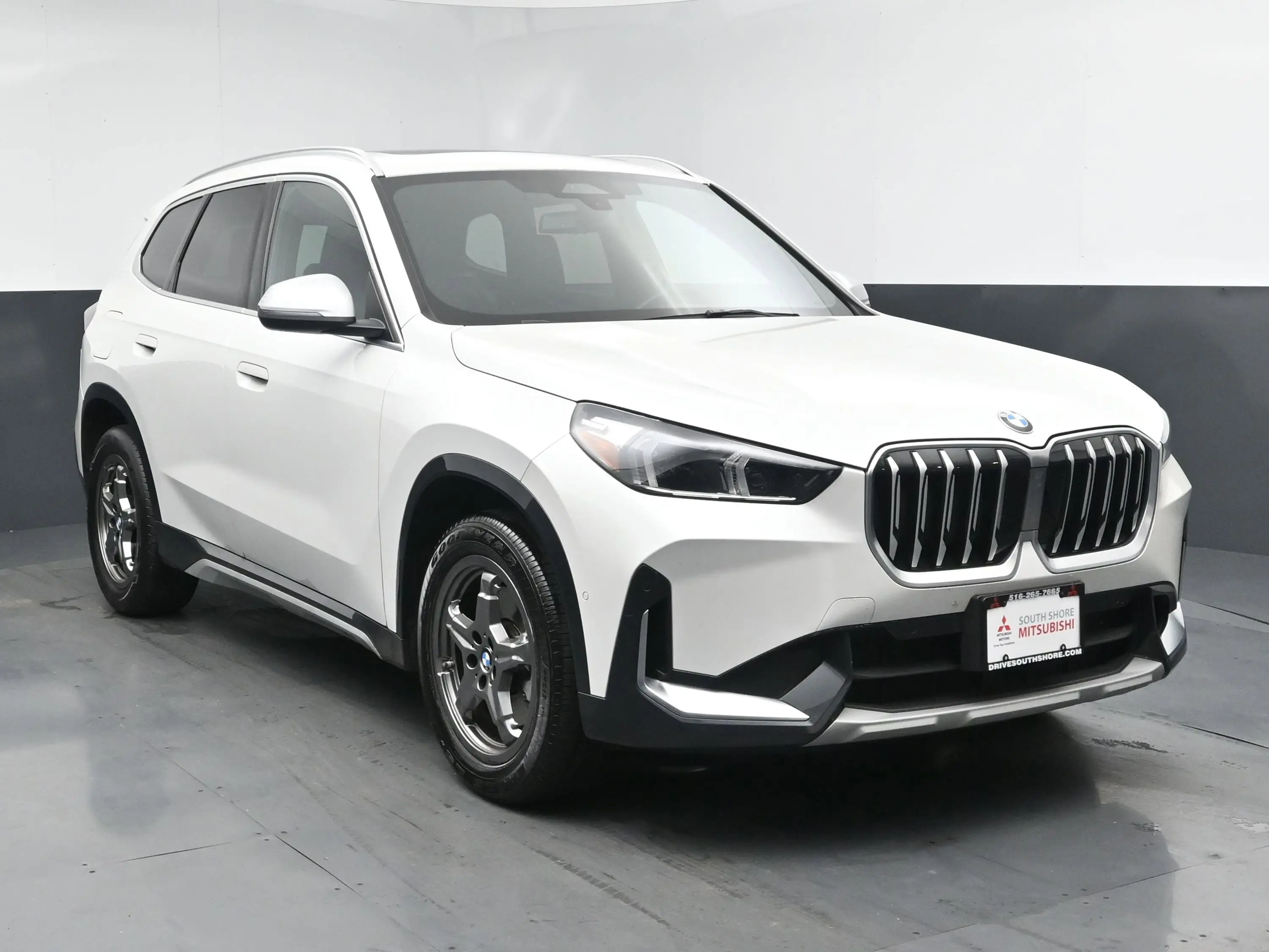 2024 Bmw X1 XDrive28i photo 2