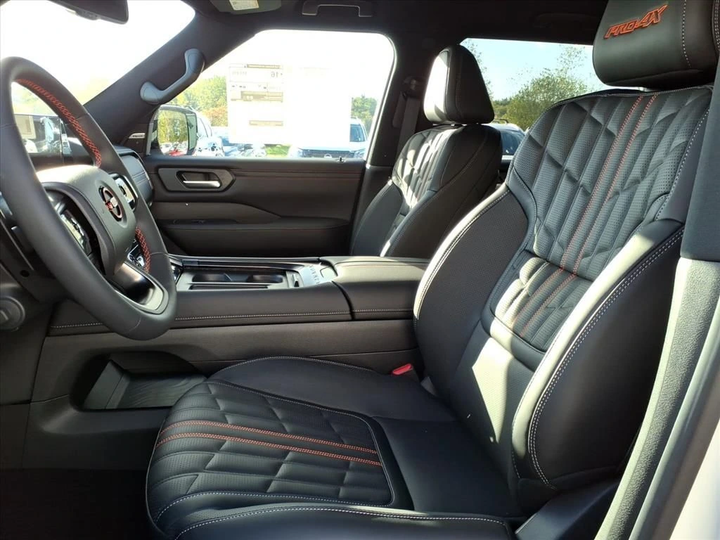 2026 Nissan Armada PRO-4X - Photo 8