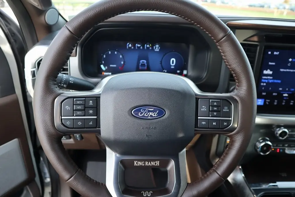 2025 Ford F-150 King Ranch photo 3