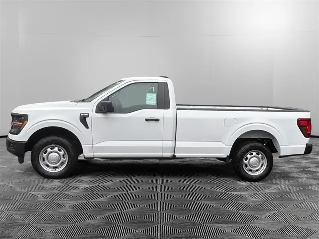 2025 Ford F-150 XL photo 2