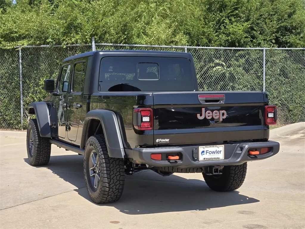 2025 Jeep Gladiator Mojave photo 3